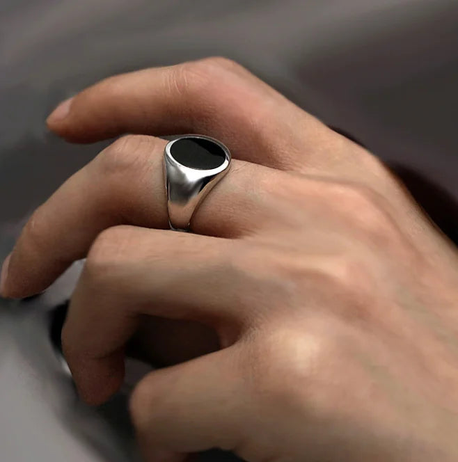 Elegant Silver Agate Ring